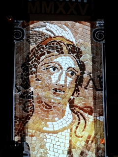 Soirée Antique 2025 - Les Tours Mirandes (86) - Vidéoprojection sur le 1er belvédère.