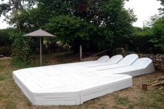 (scène - terrasse) Main en palettes réalisée pour le festival « Sous les étoiles » 2017 – Rillé – Jouhet (86)